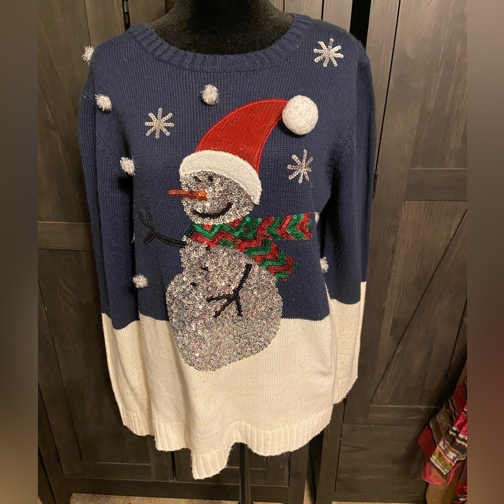 Holiday Time Christmas sweater. Size L
